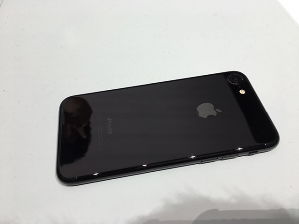  گوشی موبایل اپل مدل iPhone 7 Plus ظرفیت 128 گیگابایت 