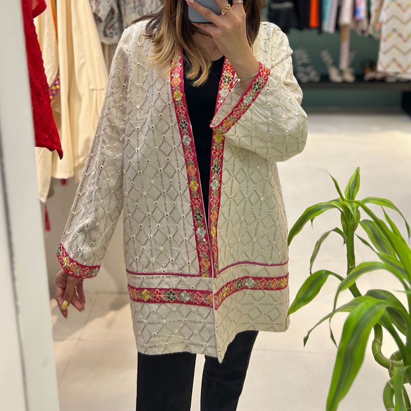 برای بزرگنمایی تصویر دوبار کلیک نمایید مانتو لنین پولکی کرم ماهوت