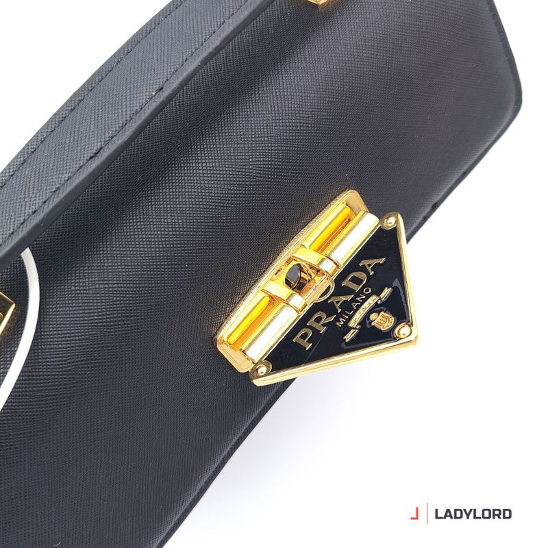 برای بزرگنمایی تصویر دوبار کلیک نمایید کیف زنانه مدل پرادا PRADA کد 1899