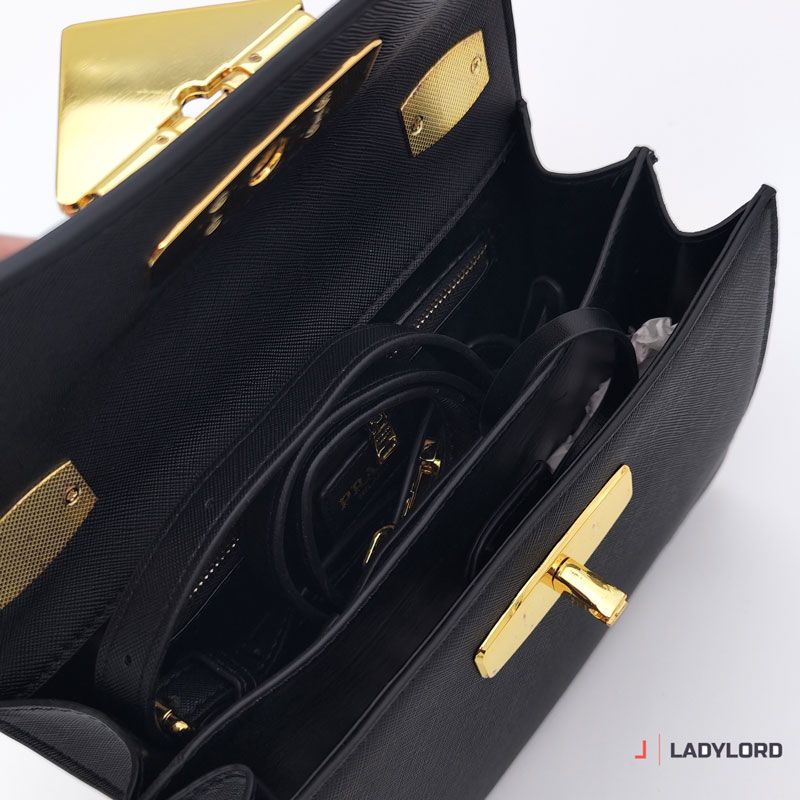 برای بزرگنمایی تصویر دوبار کلیک نمایید کیف زنانه مدل پرادا PRADA کد 1899