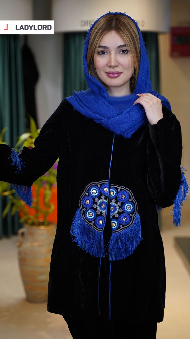 برای بزرگنمایی تصویر دوبار کلیک نمایید مانتو زنانه مخمل طرح آمیتیس ماهوت