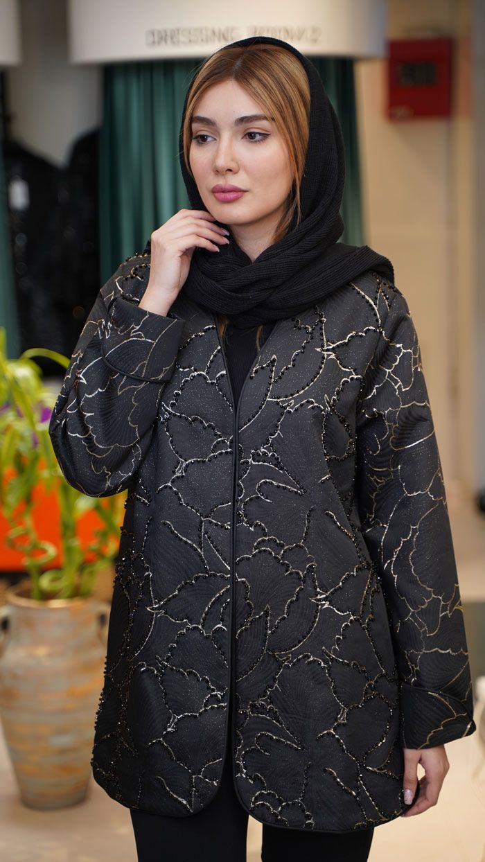 برای بزرگنمایی تصویر دوبار کلیک نمایید مانتو زنانه ژاکارد جواهر دوزی طرح گل
