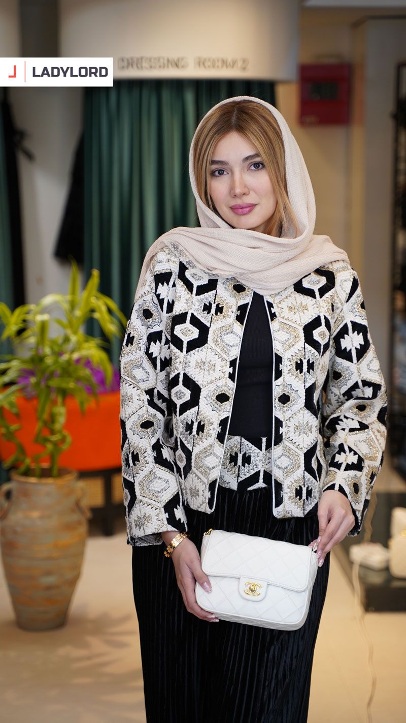 برای بزرگنمایی تصویر دوبار کلیک نمایید کت و شلوار زنانه مخمل طرح فلیسا ماهوت