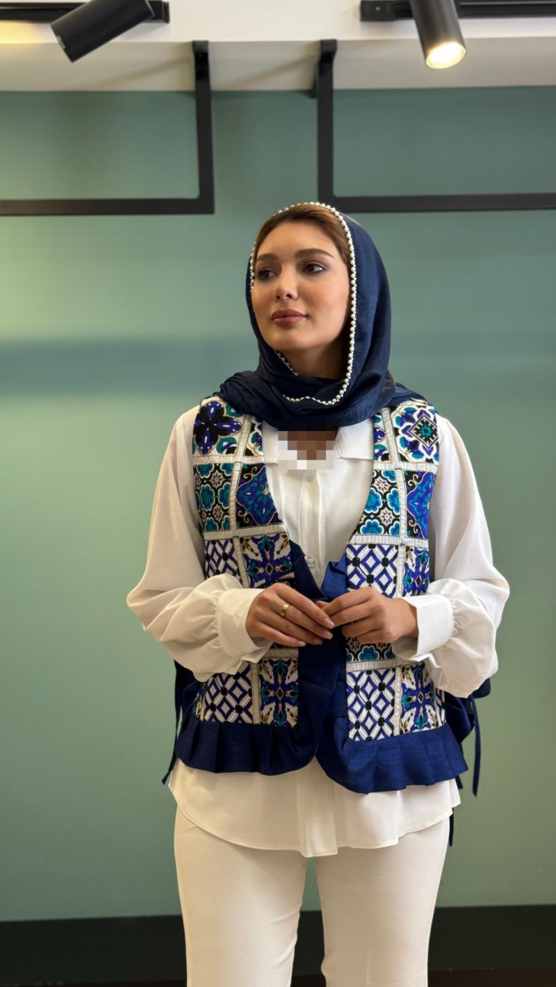 برای بزرگنمایی تصویر دوبار کلیک نمایید وست و شومیز سوزندوزی طرح پینار ماهوت