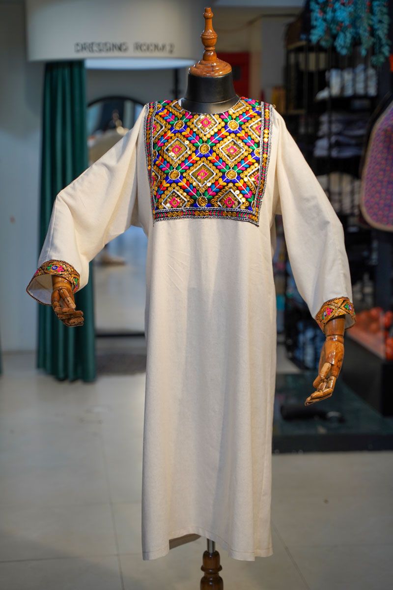 برای بزرگنمایی تصویر دوبار کلیک نمایید کفتان لنین سوزندوزی طرح پرنیا ماهوت