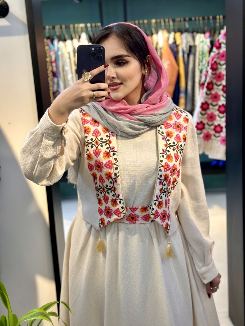 برای بزرگنمایی تصویر دوبار کلیک نمایید کت سارافون طرح لنین بیسکویتی طرح شیلا ماهوت