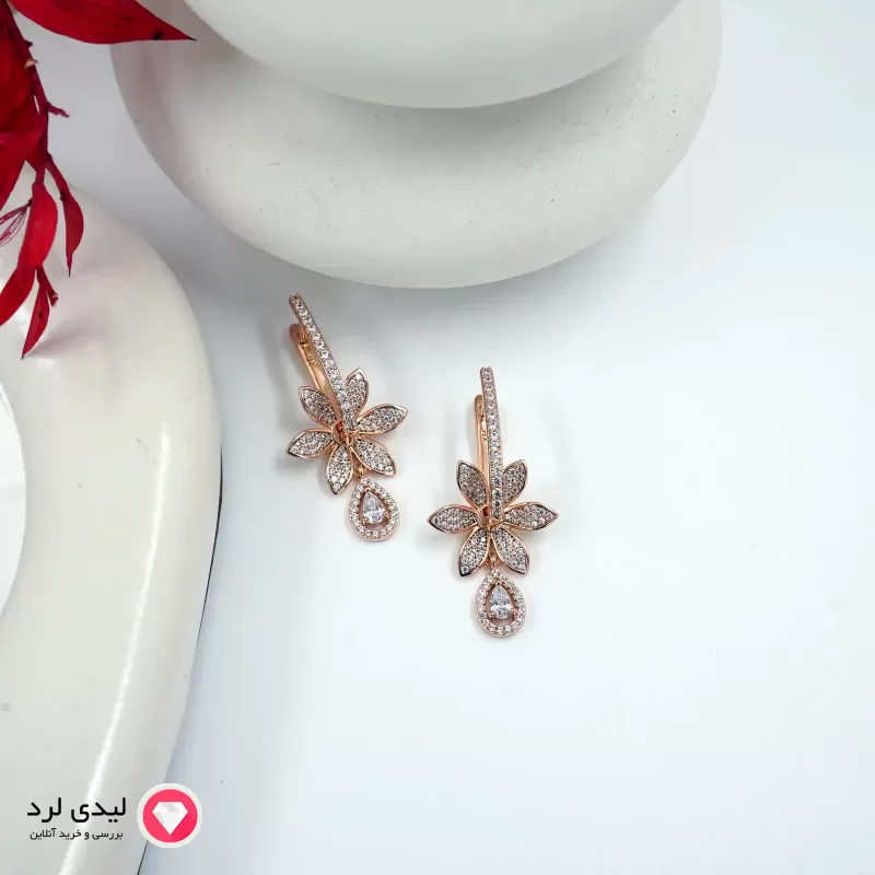 برای بزرگنمایی تصویر دوبار کلیک نمایید گوشواره طرح گل نرگس نگین دار ژوپینگ کد 26924