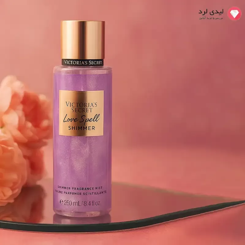 برای بزرگنمایی تصویر دوبار کلیک نمایید بادی اسپلش ویکتوریا سکرت مدل Love Spell Shimmer طرح اکلیلی حجم 250 میلیلیتر