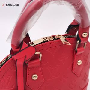 کیف زنانه مدل مینی بگ طرح LV کد 1908